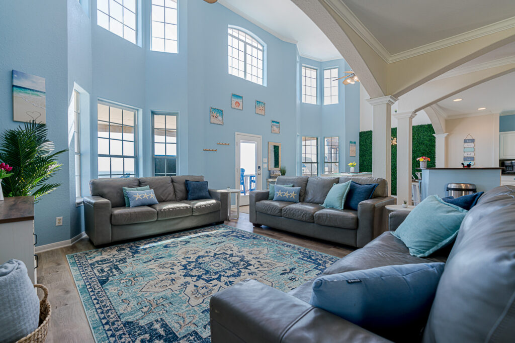 interior of Starfish Swim-up - Pedestrian beach house vacation rental in surfside beach texas